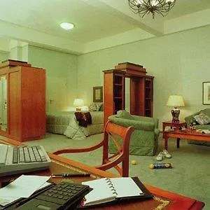 Villa Viktoria Düsseldorf 4*,